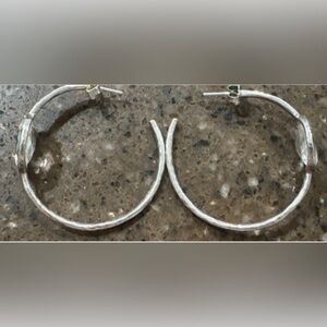 PPOLITA ROCK CANDY 925 LRG SILVER CLEAR QUARTZ 1 STONE Hammered HOOP EARRINGS